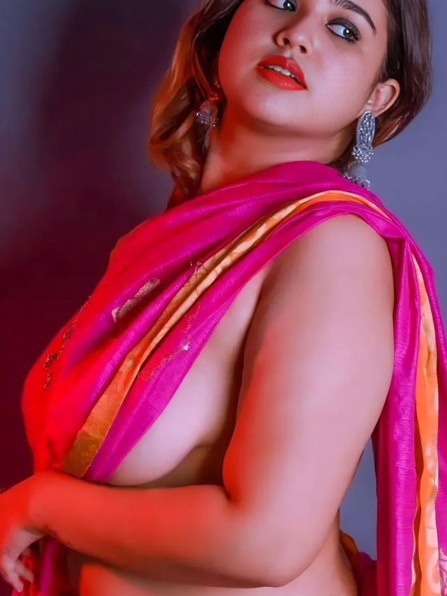 Hot Indian Bhabhi Sexy Pic (6)